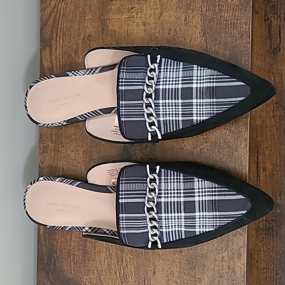 Ann Taylor Factory Black Suede Loafer Mules with Plaid & chain design size 8 - Picture 2 of 10